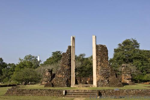 Ancient city ruins near the Jetavana stupa