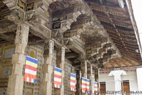 Inside the Temple of the Tooth
