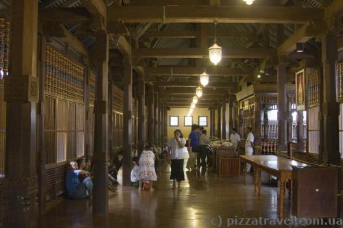 Inside the Temple of the Tooth