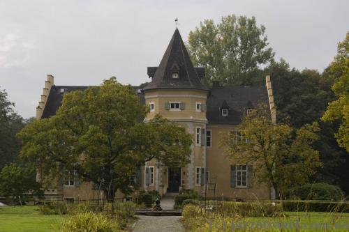 Палац Вестхузен (Wasserschloss Westhusen)