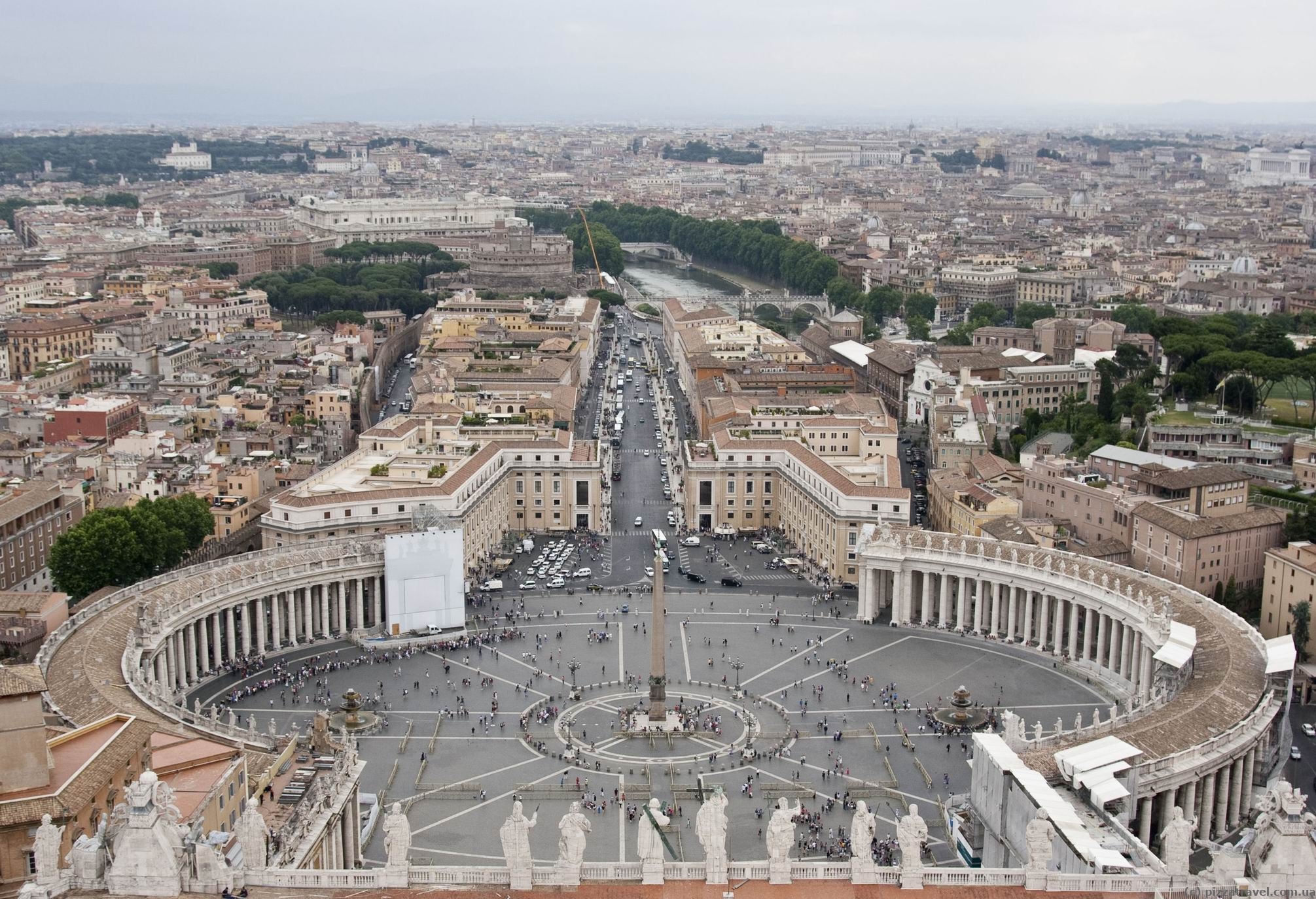 Рим площадь святого