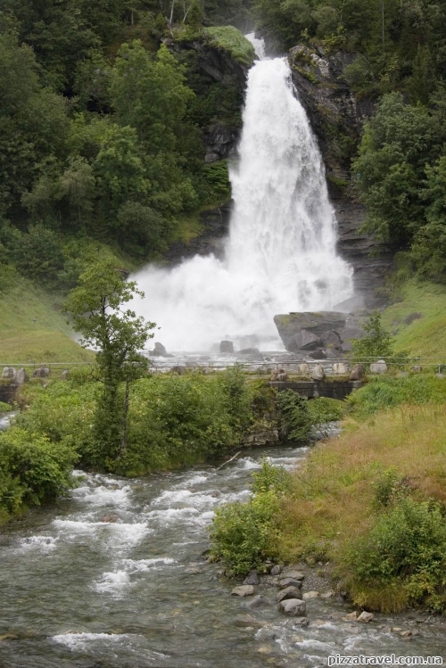 Steinsdalsfossen Waterfall