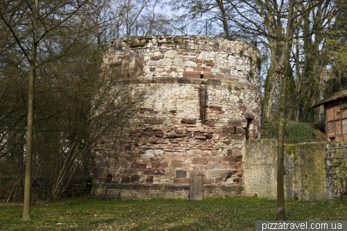 Вежа Diekturm в Айнбеку (приблизно 1500-й рік)