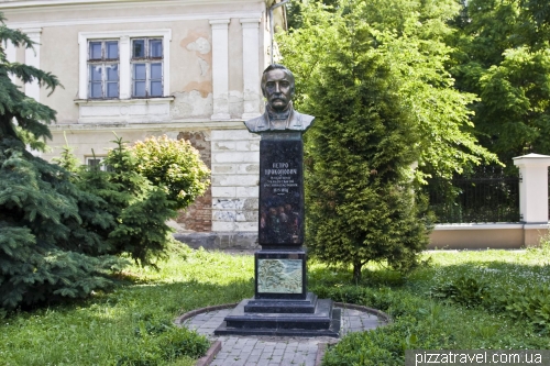 Памятник Петру Прокоповичу