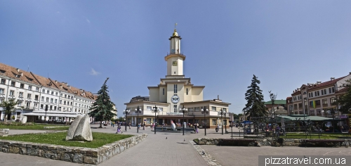 Market square in Ivano-Frankivsk