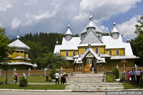 Дерев'яна Церква Успіння Пресвятої Богородиці 