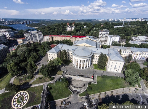 Жовтневий палац