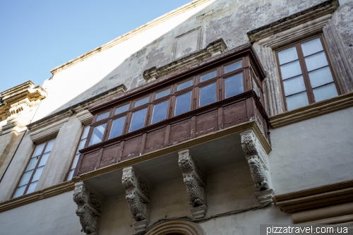 Balconies of Valletta
