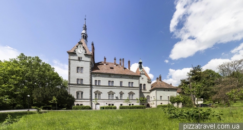Замок-палац графів Шенборнів