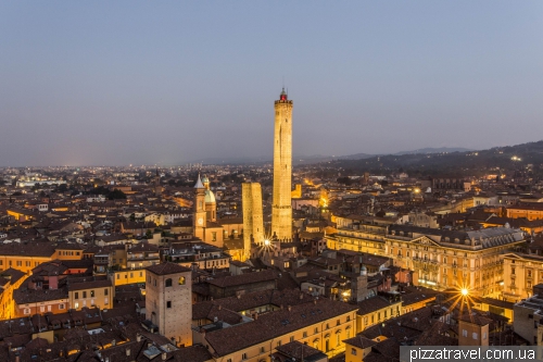 Asinelli tower in Bologna