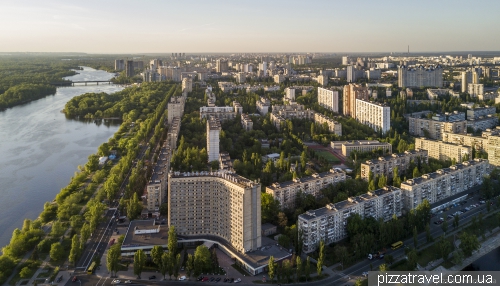 Житловий район Русанівка і готель Славутич