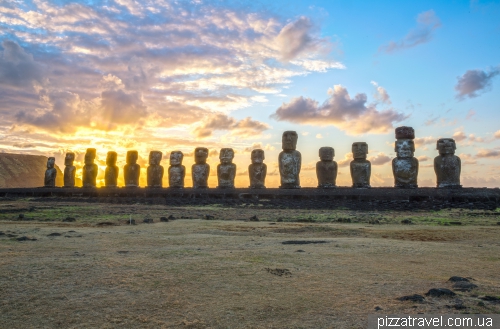 Sunrise at Ahu Tongariki