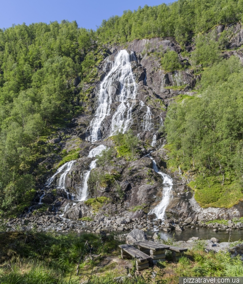 Водоспад Флесефоссен