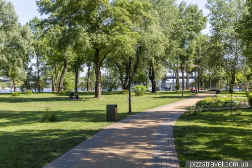 Natalka Park on Obolon Embankment