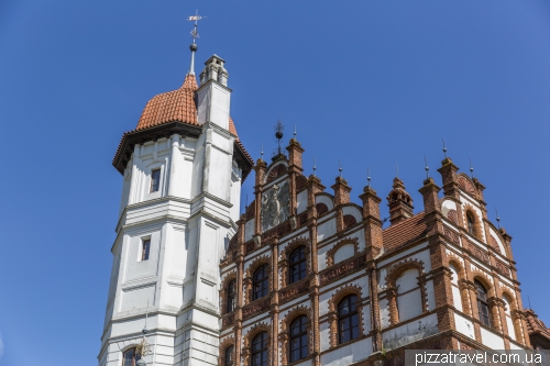 Basedow Castle (Schloss Basedow)