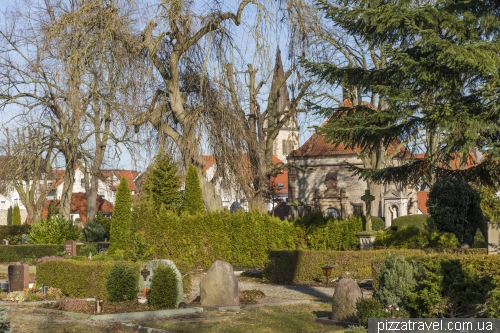 Варбург (Warburg)