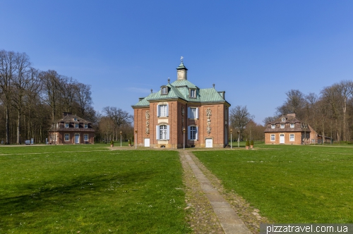 Замок Клеменсверт (Schloss Clemenswerth)