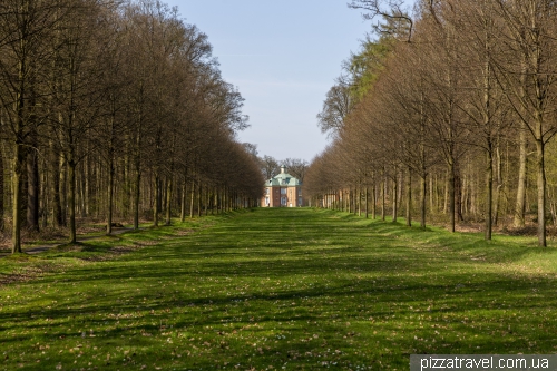 Замок Клеменсверт (Schloss Clemenswerth)
