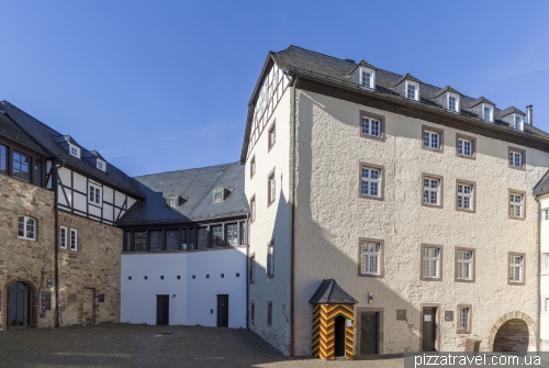 Замок Вальдек (Schloss Waldeck)