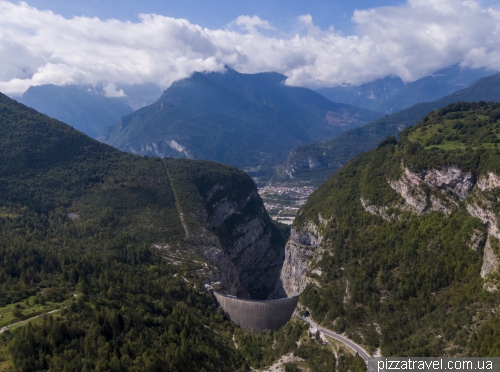 Гребля Вайонт (Vajont Dam)