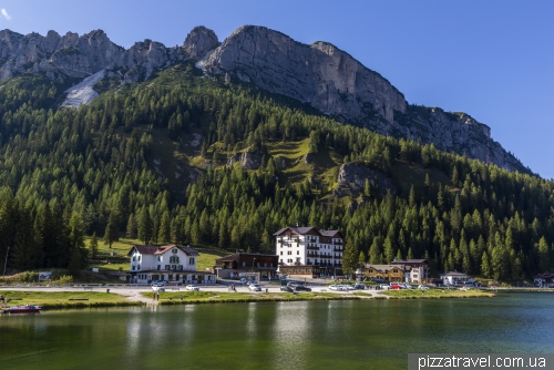 Озеро Мізуріна (Lago di Misurina)