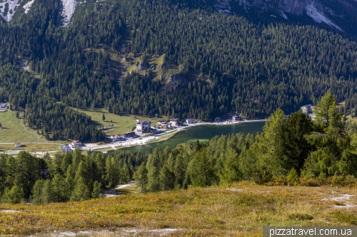 Озеро Мізуріна (Lago di Misurina)
