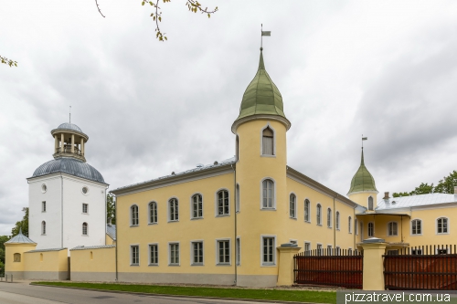 Замок Крустпілс