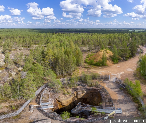 Карстовий провал Гніздо диявола (Jalasjarvi)