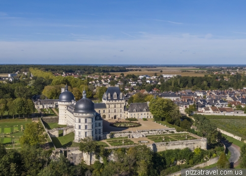 Замок Валансе (Chateau de Valencay)