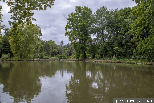 Замок Шеверні (Chateau de Cheverny)