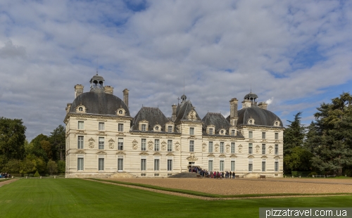 Замок Шеверні (Chateau de Cheverny)