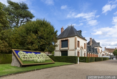 Замок Шеверні (Chateau de Cheverny)