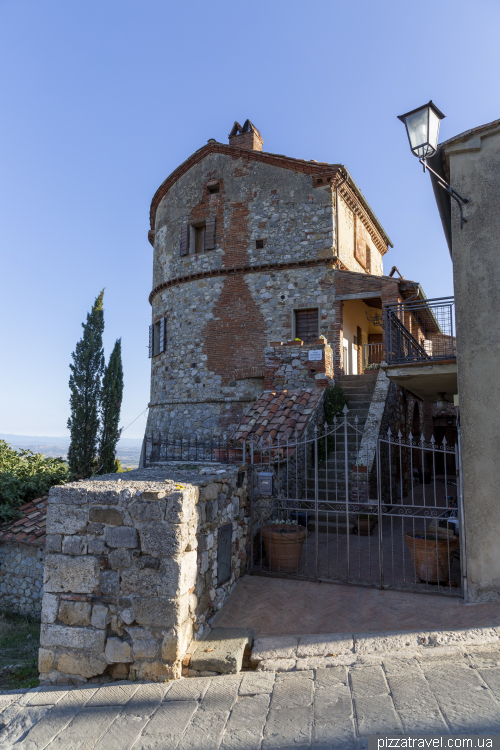 Монтефоллонико (Montefollonico)