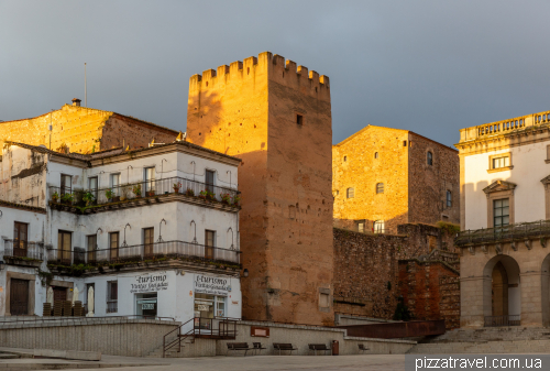 Caceres