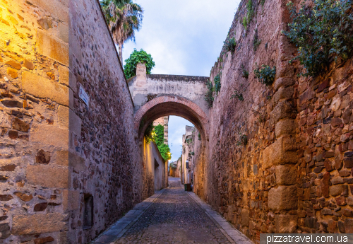 Caceres