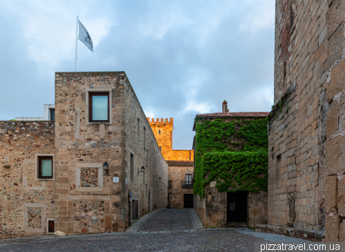 Caceres