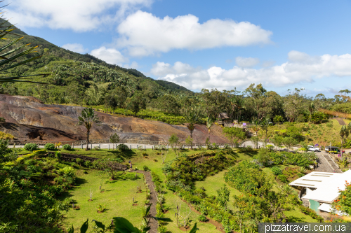 Парк активних розваг Долина квітів (La Vallée Des Couleurs Nature Park)