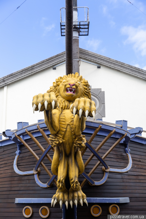 Порт-Луї, столиця острова (Port-Louis)