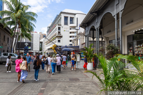 Порт-Луї, столиця острова (Port-Louis)