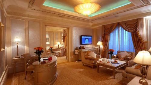 Suite Khaleej, the most affordable suite (from $1200)