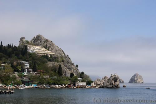 Genoese rock (Dzhenevez-Kai)